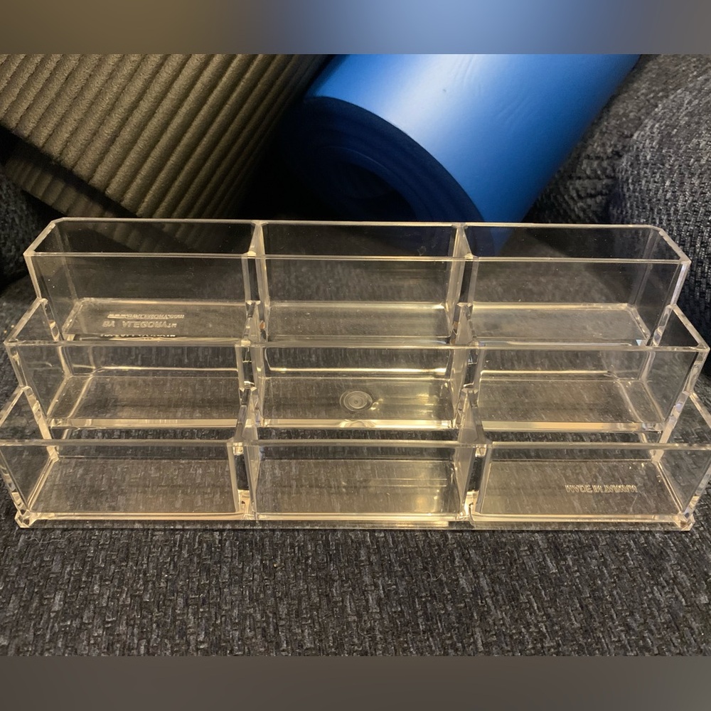 9 slot compact organizer